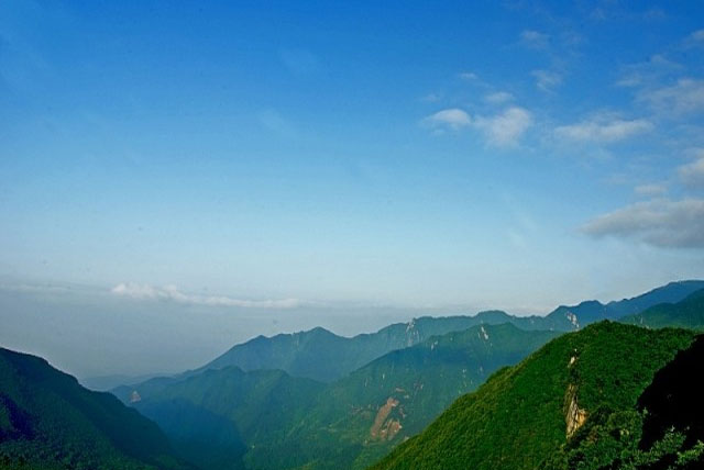 {賭馬}(陕西汉中旅游景点图片)